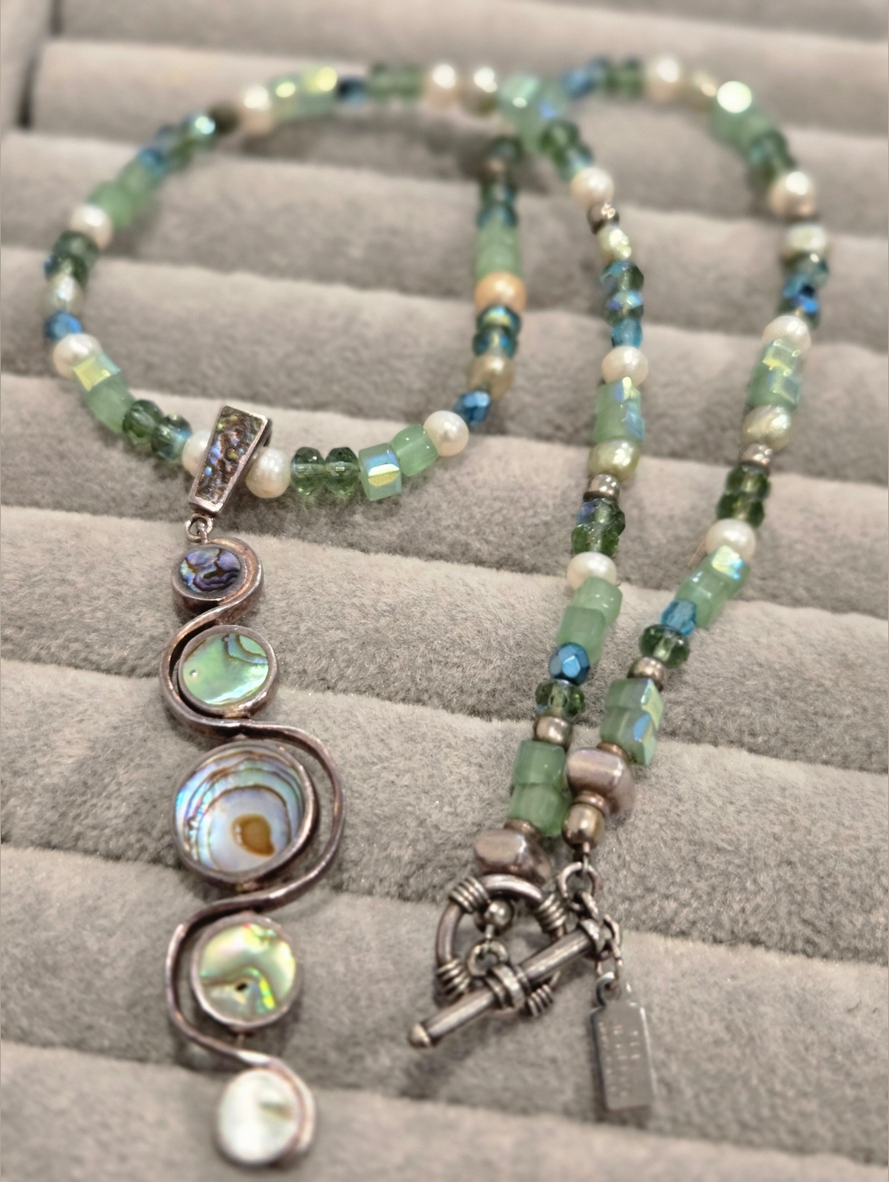 Artisan Boutique Erica DelGardo Signed Beaded Sterling Silver Pearl Necklace - Picture 1 of 7